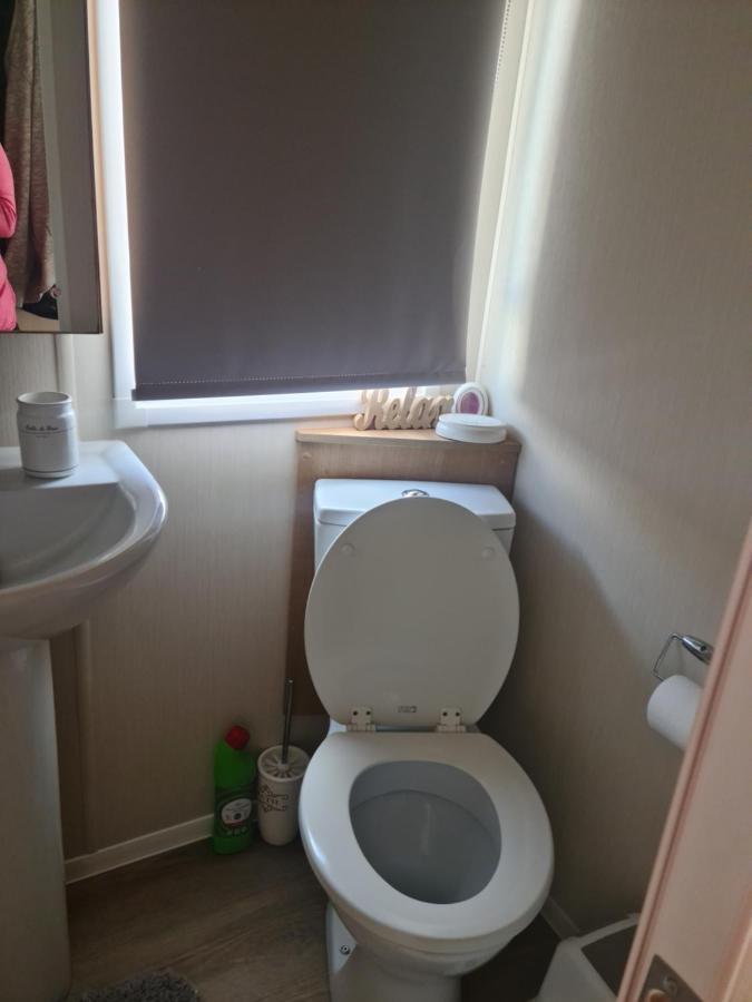 The Orchards Holiday Home Клактън он Сий Екстериор снимка
